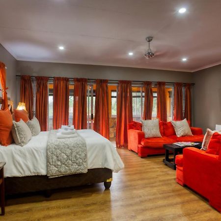 Purple Gecko Guest House Lydenburg Ngoại thất bức ảnh