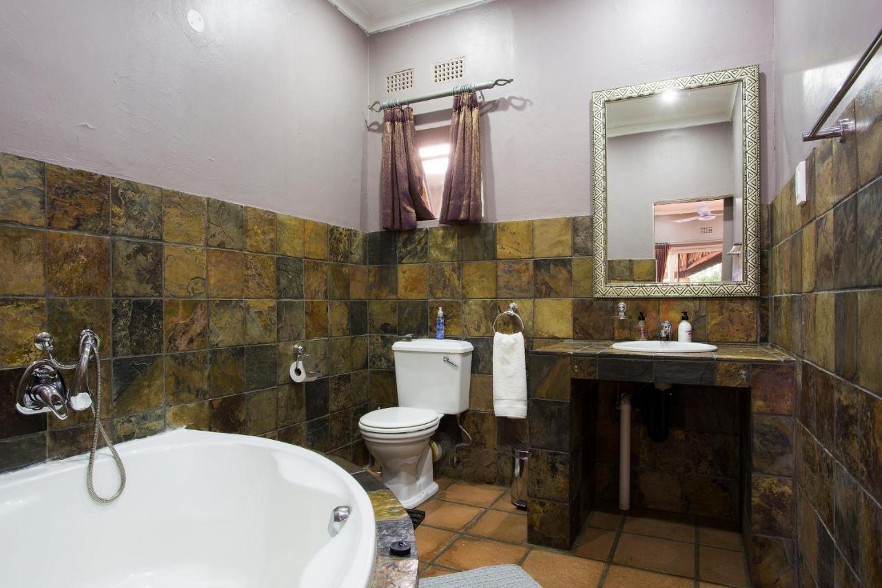 Purple Gecko Guest House Lydenburg Ngoại thất bức ảnh