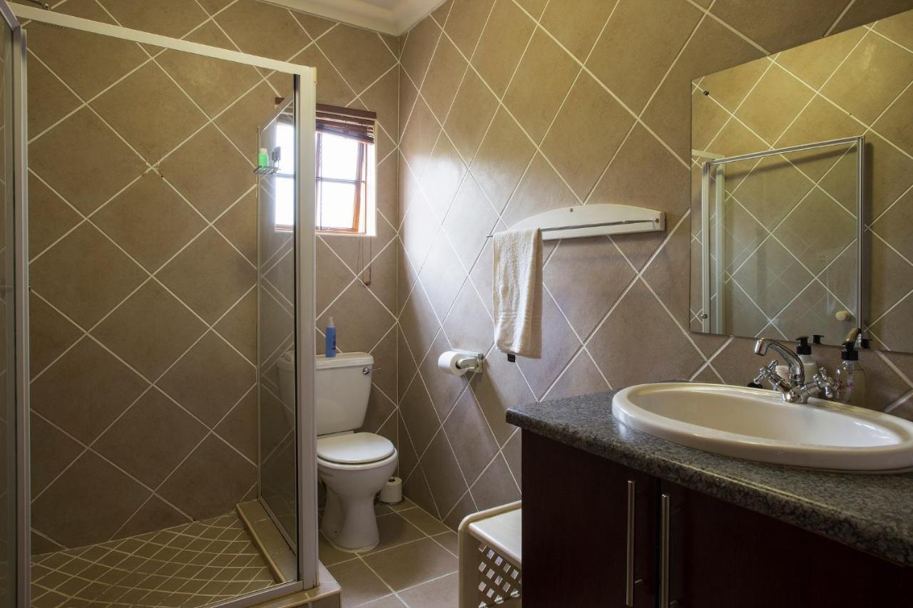 Purple Gecko Guest House Lydenburg Ngoại thất bức ảnh