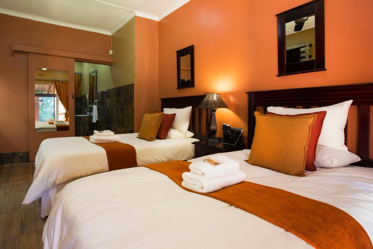 Purple Gecko Guest House Lydenburg Ngoại thất bức ảnh