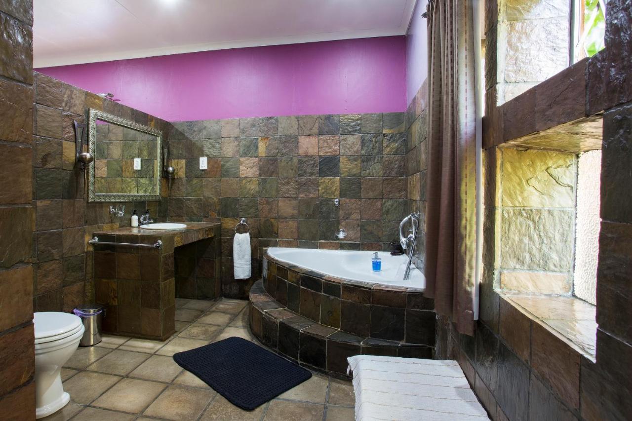 Purple Gecko Guest House Lydenburg Ngoại thất bức ảnh
