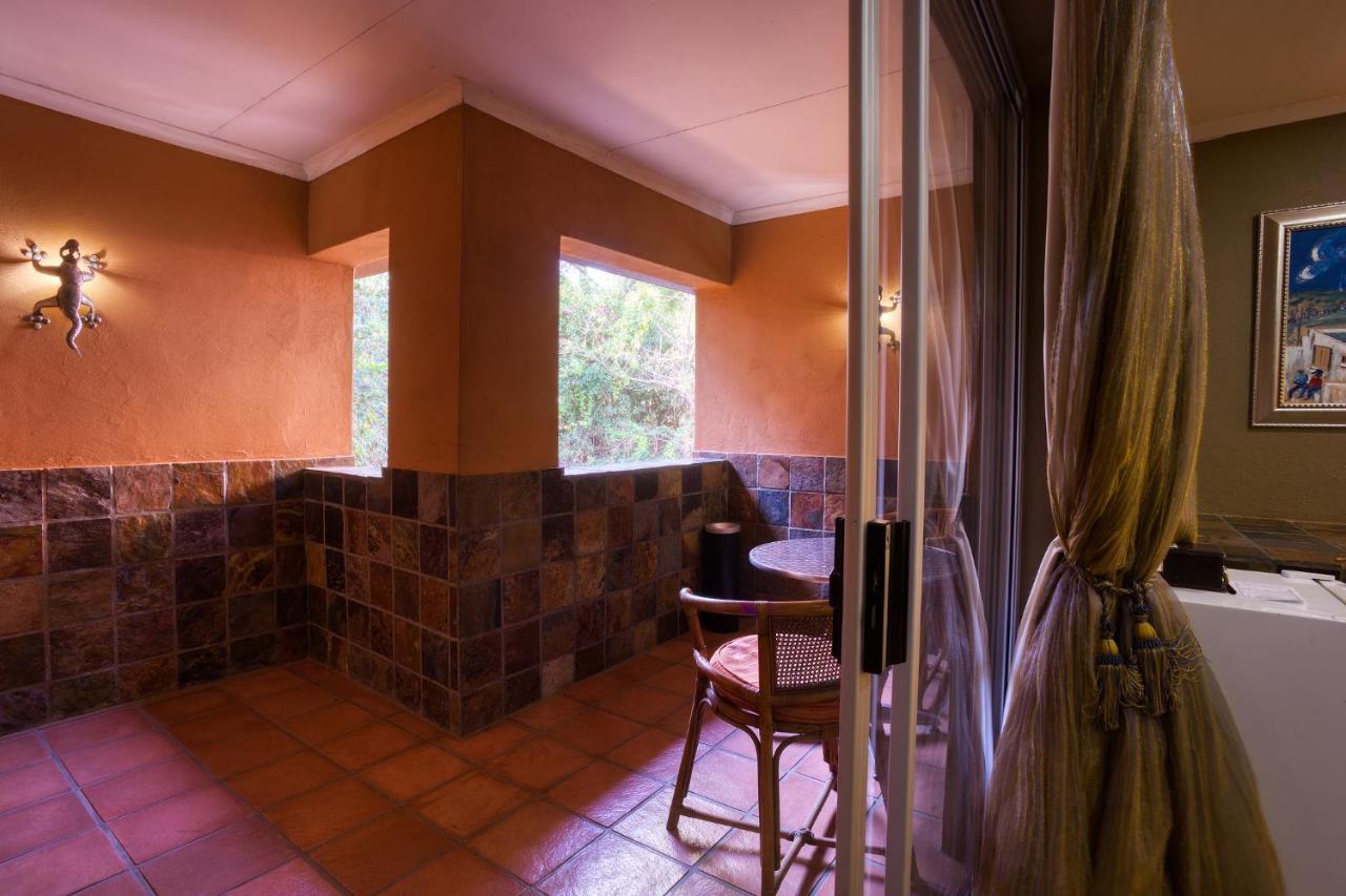 Purple Gecko Guest House Lydenburg Ngoại thất bức ảnh