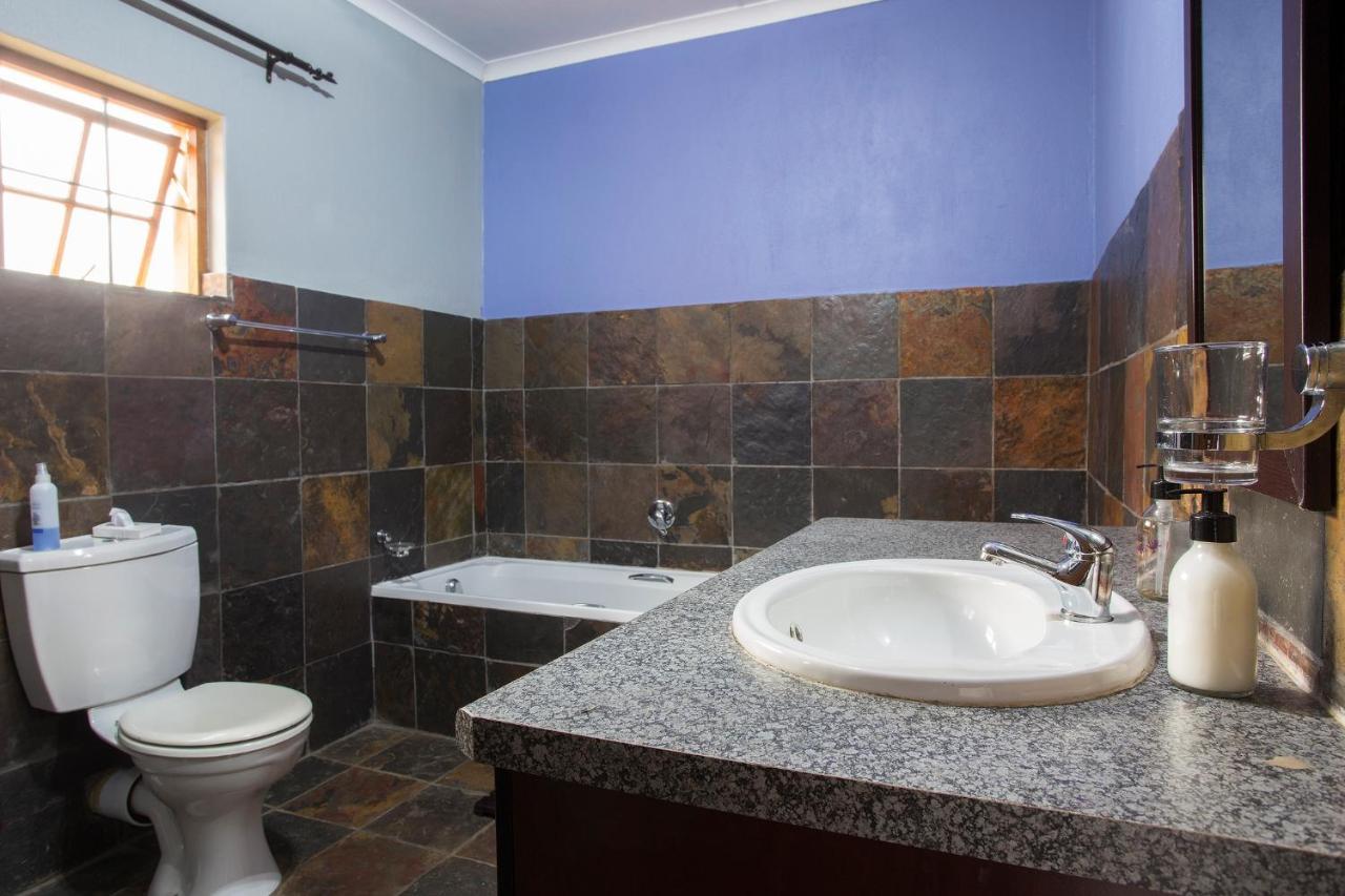 Purple Gecko Guest House Lydenburg Ngoại thất bức ảnh